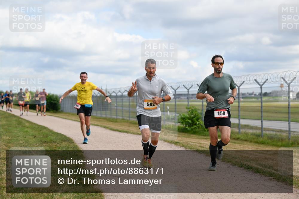 14.09.2025 - Airport Race Dr. Thomas Lammeyer http://msf.ph/oto/8863171 14.09.2025 12:02:43 Laufen 295, 502, 158 meine-sportfotos.de
