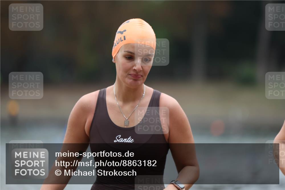 14.09.2025 - Stadtparktriathlon Michael Strokosch http://msf.ph/oto/8863182 14.09.2025 10:14:44 Schwimmen 645, 646, 663 meine-sportfotos.de