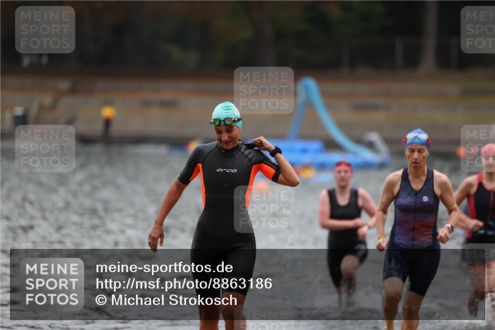 14.09.2025 - Stadtparktriathlon Michael Strokosch http://msf.ph/oto/8863186 14.09.2025 10:15:09 Schwimmen 621, 626, 691, 699, 705 meine-sportfotos.de
