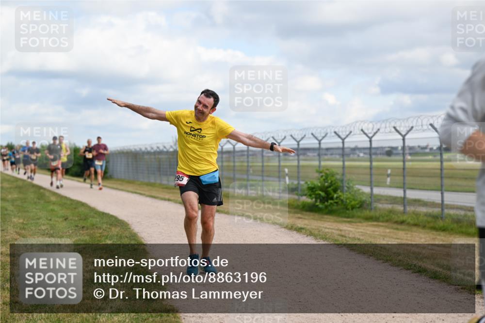 14.09.2025 - Airport Race Dr. Thomas Lammeyer http://msf.ph/oto/8863196 14.09.2025 12:02:45 Laufen 95 meine-sportfotos.de