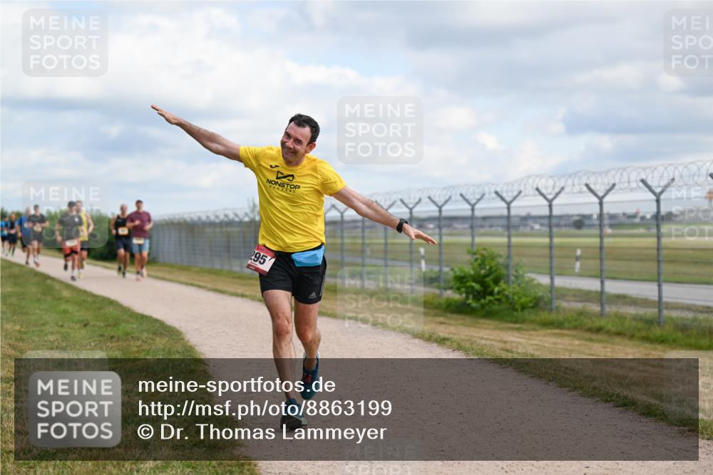 14.09.2025 - Airport Race Dr. Thomas Lammeyer http://msf.ph/oto/8863199 14.09.2025 12:02:45 Laufen 295 meine-sportfotos.de