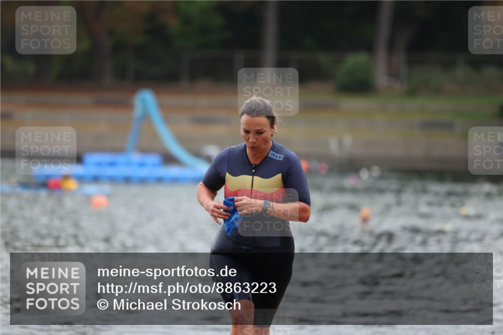 14.09.2025 - Stadtparktriathlon Michael Strokosch http://msf.ph/oto/8863223 14.09.2025 10:15:19 Schwimmen 621, 626, 636, 691 meine-sportfotos.de
