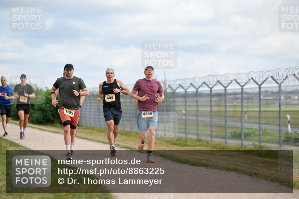 14.09.2025 - Airport Race Dr. Thomas Lammeyer http://msf.ph/oto/8863225 14.09.2025 12:02:49 Laufen 898, 1097, 1085, 404, 4200 meine-sportfotos.de
