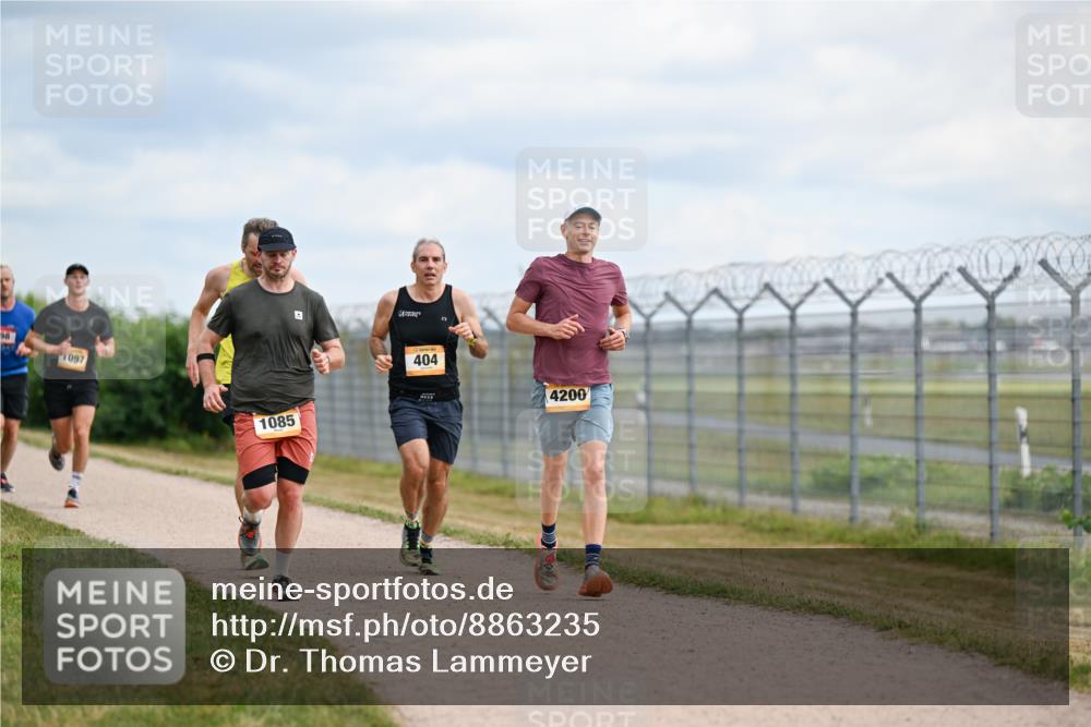 14.09.2025 - Airport Race Dr. Thomas Lammeyer http://msf.ph/oto/8863235 14.09.2025 12:02:49 Laufen 1097, 1085, 404, 4200 meine-sportfotos.de