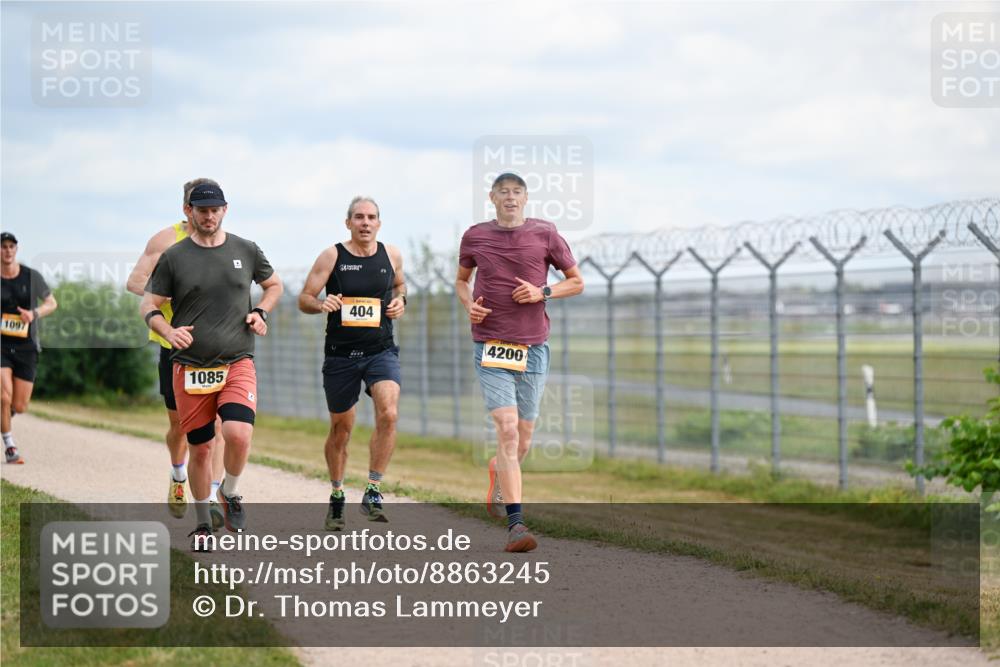 14.09.2025 - Airport Race Dr. Thomas Lammeyer http://msf.ph/oto/8863245 14.09.2025 12:02:50 Laufen 1097, 1085, 404, 4200 meine-sportfotos.de