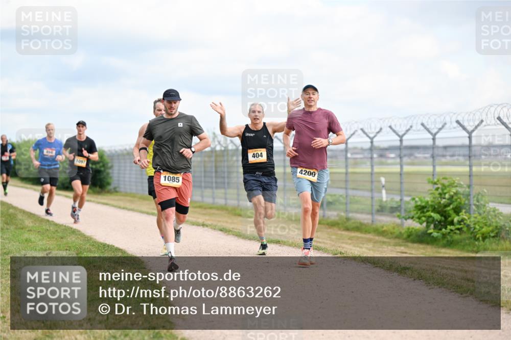14.09.2025 - Airport Race Dr. Thomas Lammeyer http://msf.ph/oto/8863262 14.09.2025 12:02:51 Laufen 1097, 1085, 404, 4200 meine-sportfotos.de
