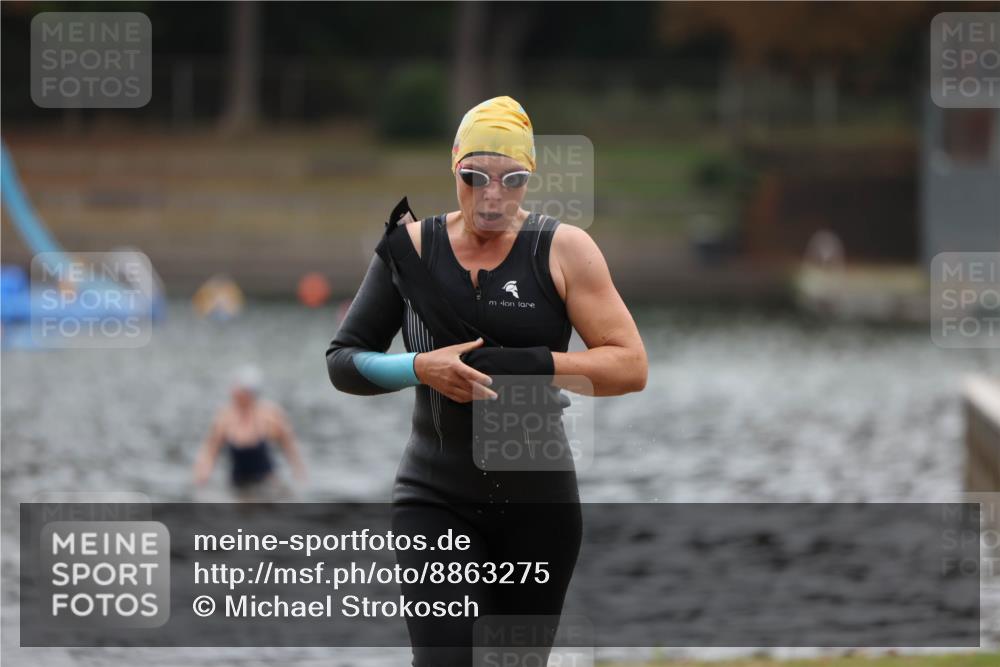 14.09.2025 - Stadtparktriathlon Michael Strokosch http://msf.ph/oto/8863275 14.09.2025 10:16:16 Schwimmen 671 meine-sportfotos.de