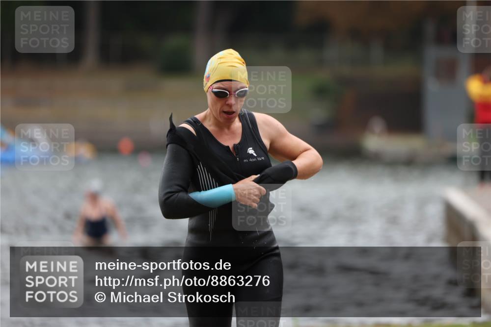 14.09.2025 - Stadtparktriathlon Michael Strokosch http://msf.ph/oto/8863276 14.09.2025 10:16:16 Schwimmen 671 meine-sportfotos.de