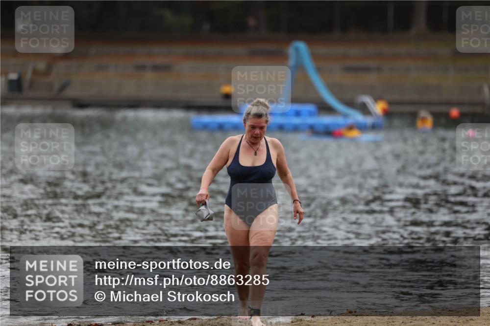 14.09.2025 - Stadtparktriathlon Michael Strokosch http://msf.ph/oto/8863285 14.09.2025 10:16:38 Schwimmen 682 meine-sportfotos.de