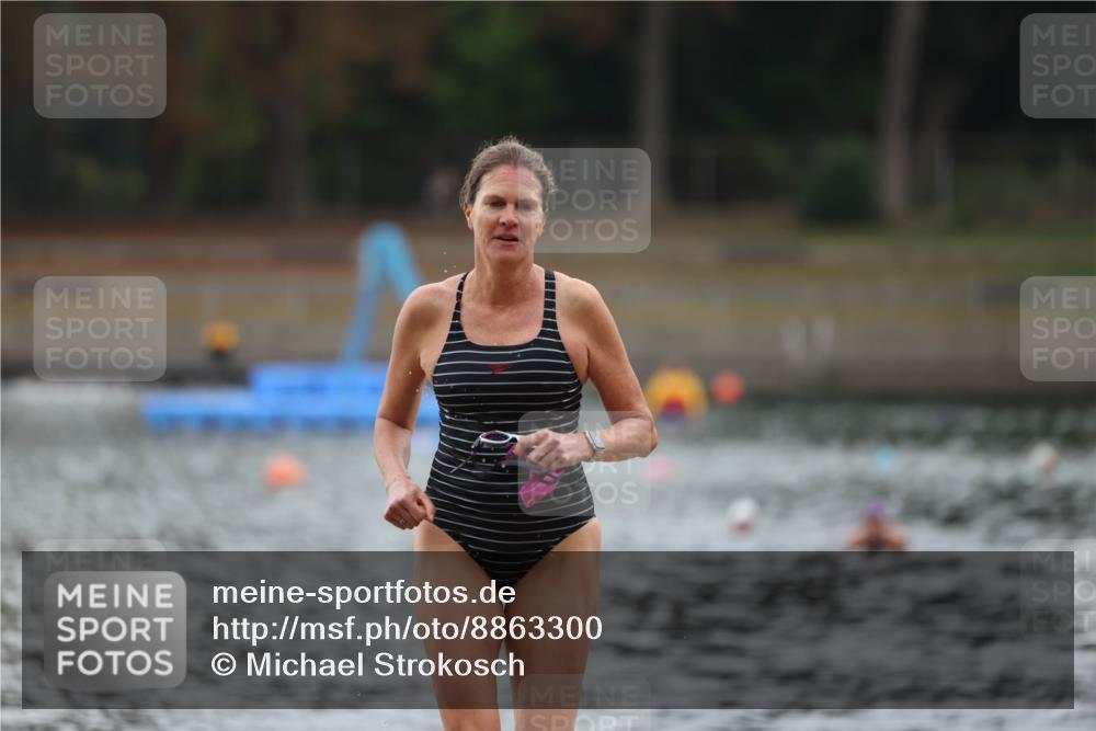 14.09.2025 - Stadtparktriathlon Michael Strokosch http://msf.ph/oto/8863300 14.09.2025 10:17:16 Schwimmen 701 meine-sportfotos.de