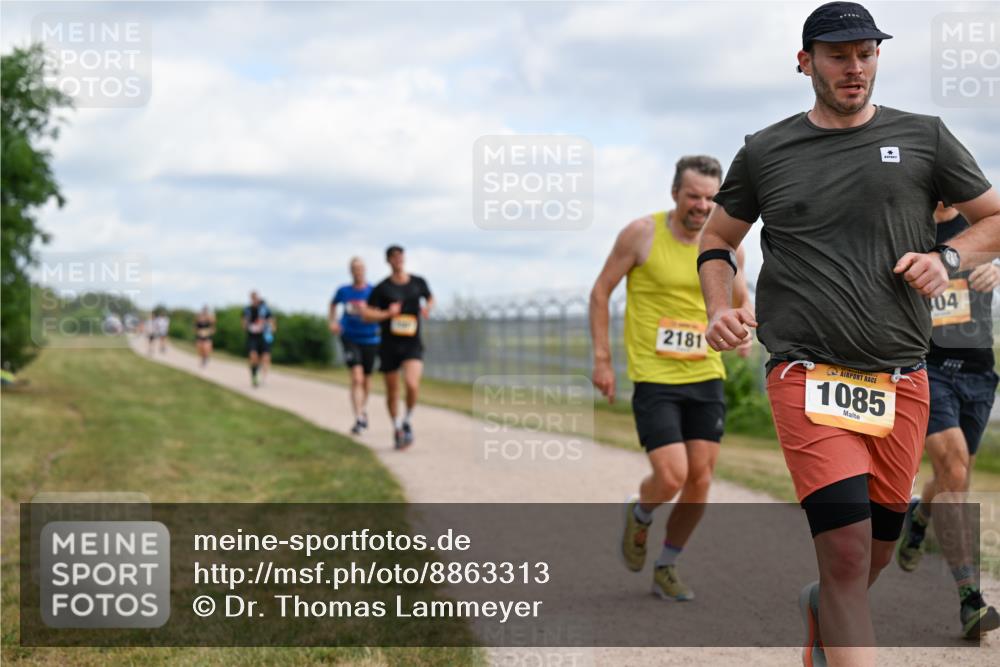 14.09.2025 - Airport Race Dr. Thomas Lammeyer http://msf.ph/oto/8863313 14.09.2025 12:02:54 Laufen 2181, 1085, 04 meine-sportfotos.de