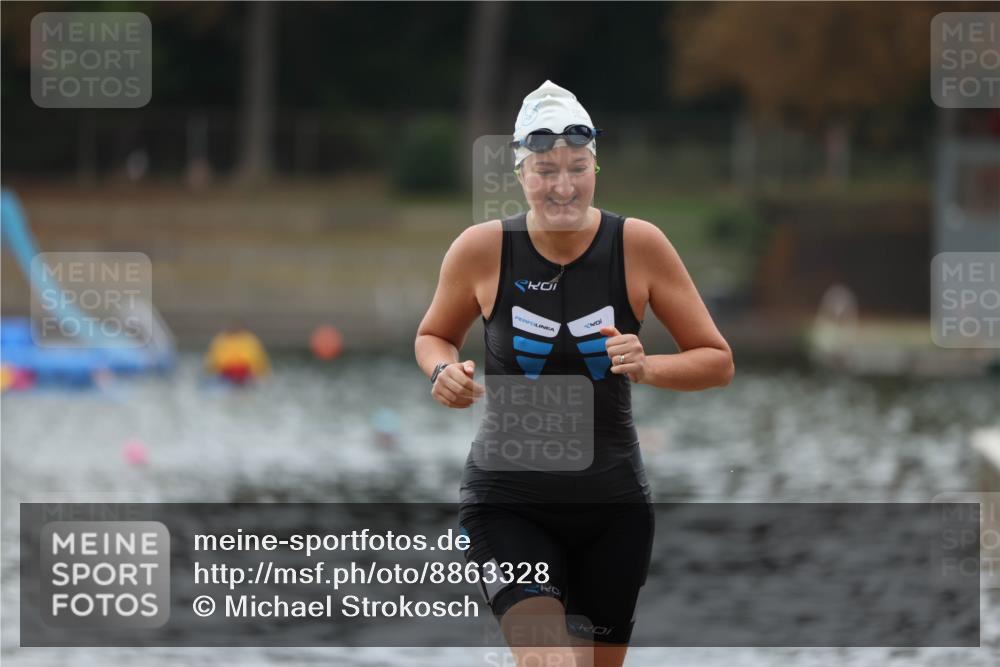 14.09.2025 - Stadtparktriathlon Michael Strokosch http://msf.ph/oto/8863328 14.09.2025 10:17:41 Schwimmen 643, 686 meine-sportfotos.de