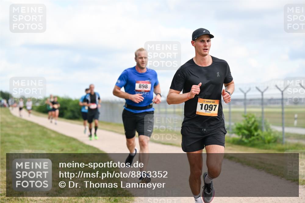 14.09.2025 - Airport Race Dr. Thomas Lammeyer http://msf.ph/oto/8863352 14.09.2025 12:02:57 Laufen 898, 1097 meine-sportfotos.de