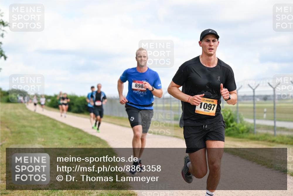 14.09.2025 - Airport Race Dr. Thomas Lammeyer http://msf.ph/oto/8863358 14.09.2025 12:02:57 Laufen 898, 1097 meine-sportfotos.de