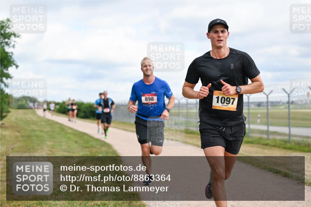 14.09.2025 - Airport Race Dr. Thomas Lammeyer http://msf.ph/oto/8863364 14.09.2025 12:02:58 Laufen 898, 1097 meine-sportfotos.de