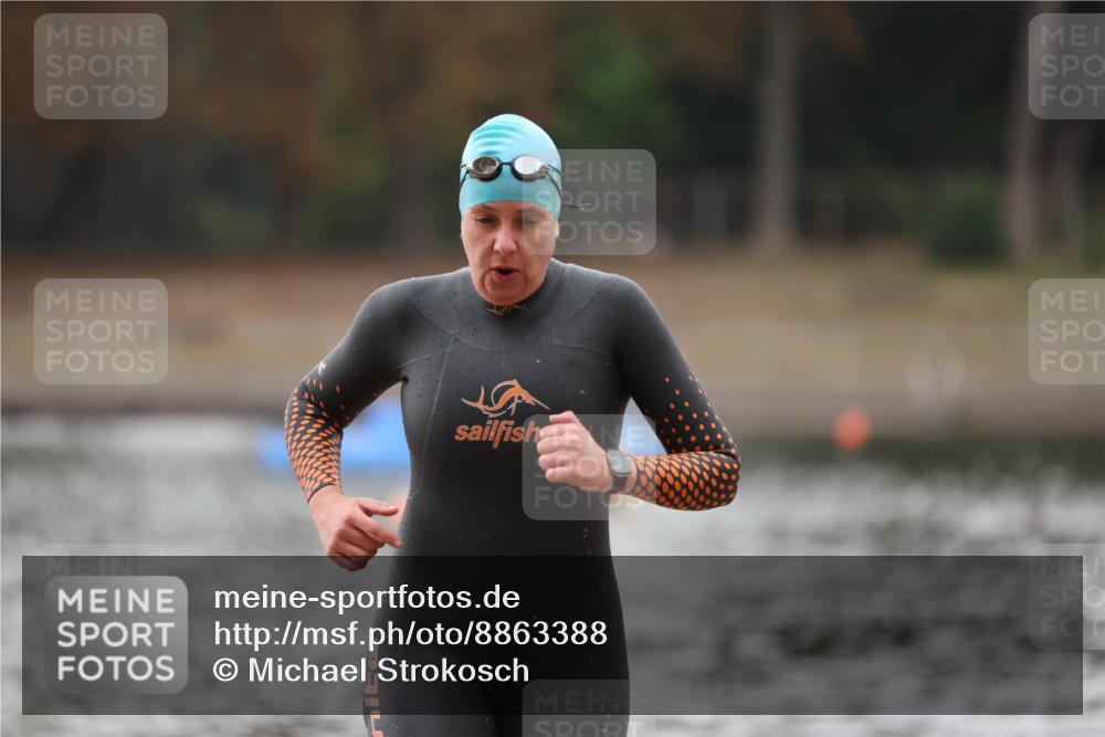 14.09.2025 - Stadtparktriathlon Michael Strokosch http://msf.ph/oto/8863388 14.09.2025 10:18:24 Schwimmen 638 meine-sportfotos.de