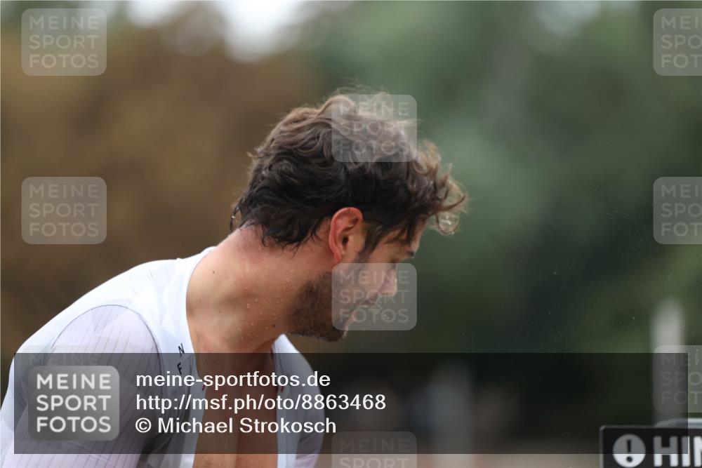 14.09.2025 - Stadtparktriathlon Michael Strokosch http://msf.ph/oto/8863468 14.09.2025 10:29:13 Schwimmen 735, 793 meine-sportfotos.de