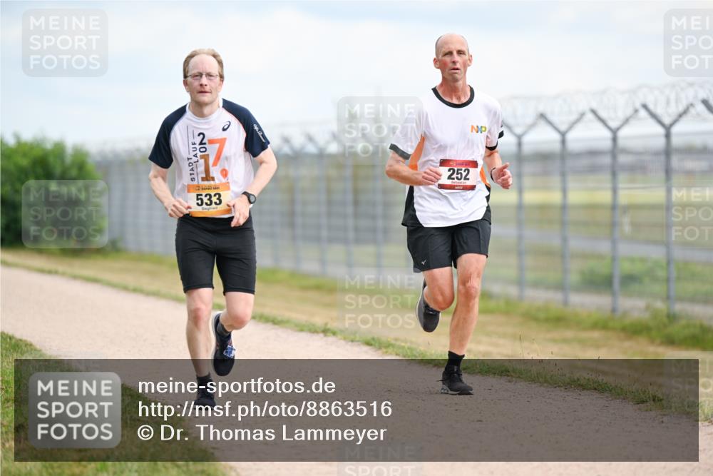 14.09.2025 - Airport Race Dr. Thomas Lammeyer http://msf.ph/oto/8863516 14.09.2025 12:03:14 Laufen 533, 252 meine-sportfotos.de
