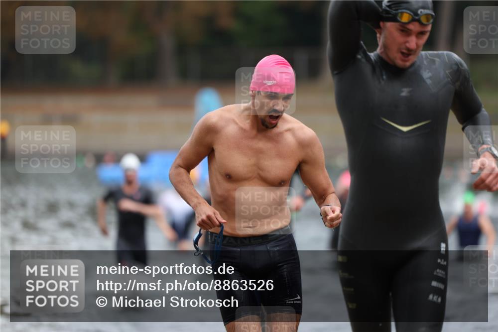 14.09.2025 - Stadtparktriathlon Michael Strokosch http://msf.ph/oto/8863526 14.09.2025 10:30:26 Schwimmen 752, 761, 769, 777, 798 meine-sportfotos.de