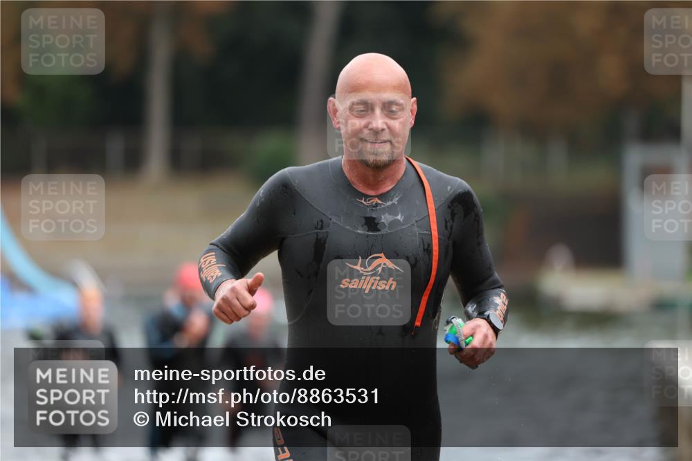 14.09.2025 - Stadtparktriathlon Michael Strokosch http://msf.ph/oto/8863531 14.09.2025 10:30:30 Schwimmen 727, 752, 761, 767, 769, 770, 777, 798 meine-sportfotos.de
