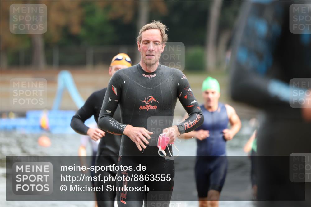 14.09.2025 - Stadtparktriathlon Michael Strokosch http://msf.ph/oto/8863555 14.09.2025 10:30:39 Schwimmen 727, 730, 743, 767, 769, 770, 817 meine-sportfotos.de