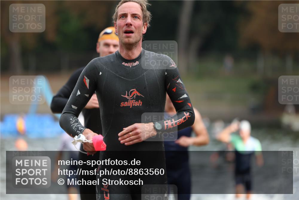 14.09.2025 - Stadtparktriathlon Michael Strokosch http://msf.ph/oto/8863560 14.09.2025 10:30:40 Schwimmen 727, 730, 743, 767, 769, 770, 817 meine-sportfotos.de