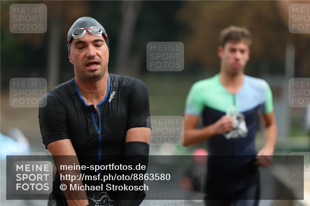 14.09.2025 - Stadtparktriathlon Michael Strokosch http://msf.ph/oto/8863580 14.09.2025 10:30:47 Schwimmen 730, 743, 817 meine-sportfotos.de