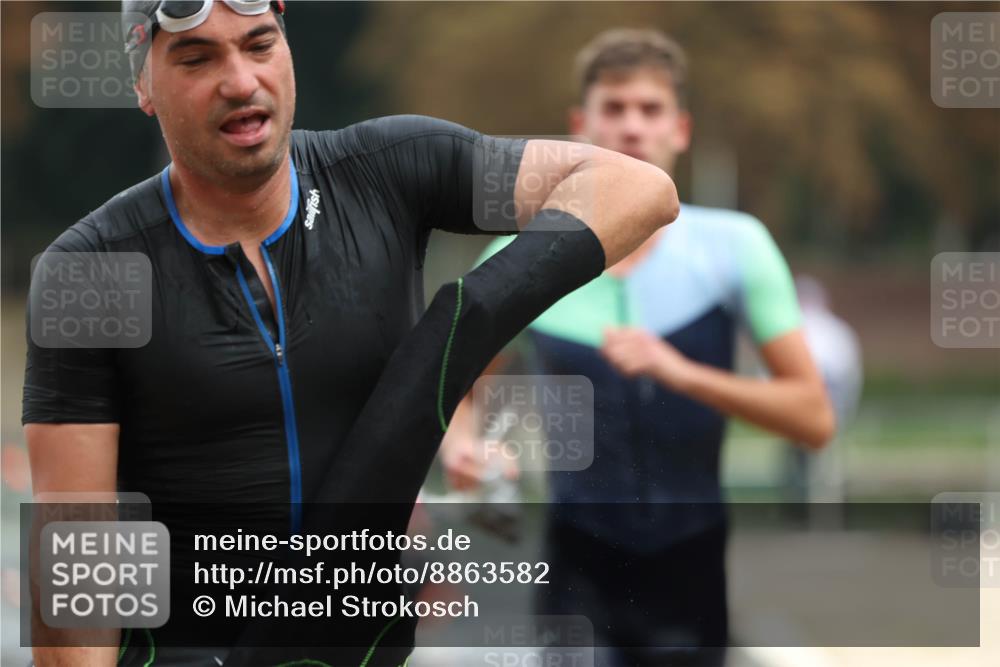 14.09.2025 - Stadtparktriathlon Michael Strokosch http://msf.ph/oto/8863582 14.09.2025 10:30:48 Schwimmen 730, 743, 817 meine-sportfotos.de