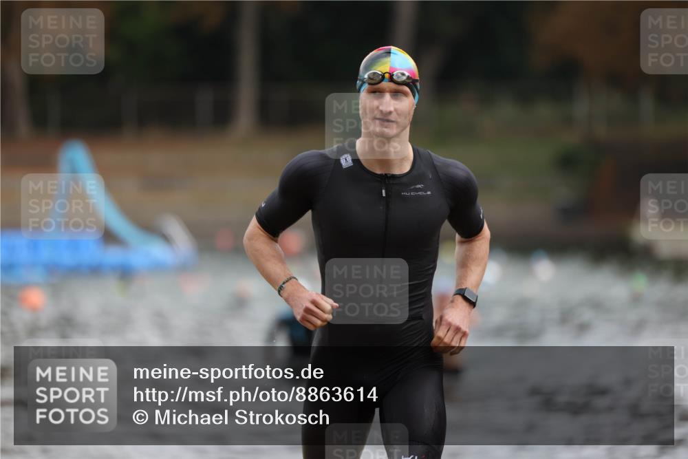 14.09.2025 - Stadtparktriathlon Michael Strokosch http://msf.ph/oto/8863614 14.09.2025 10:31:34 Schwimmen 764 meine-sportfotos.de