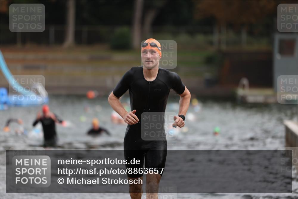 14.09.2025 - Stadtparktriathlon Michael Strokosch http://msf.ph/oto/8863657 14.09.2025 10:31:58 Schwimmen 737 meine-sportfotos.de
