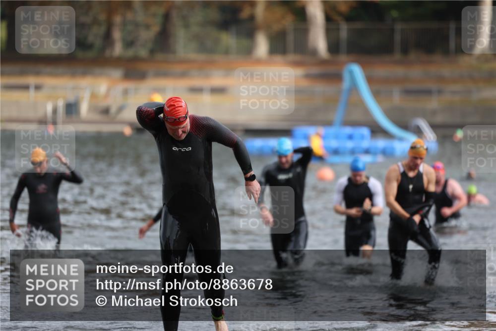 14.09.2025 - Stadtparktriathlon Michael Strokosch http://msf.ph/oto/8863678 14.09.2025 10:32:16 Schwimmen 732, 748, 753, 758, 759, 782, 796, 800 meine-sportfotos.de