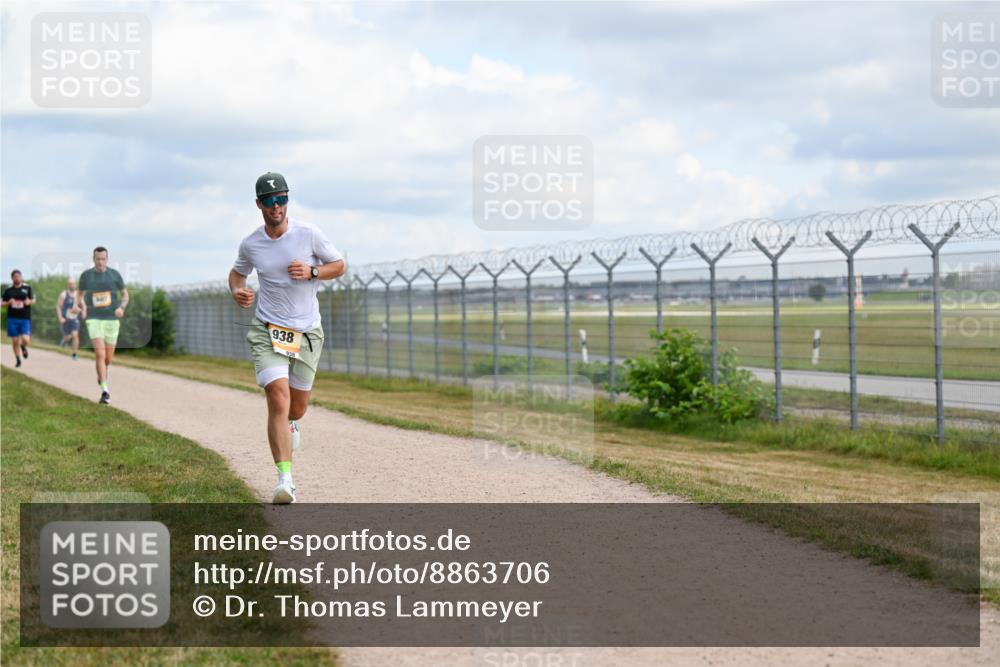 14.09.2025 - Airport Race Dr. Thomas Lammeyer http://msf.ph/oto/8863706 14.09.2025 12:03:35 Laufen 607, 938, 938 meine-sportfotos.de