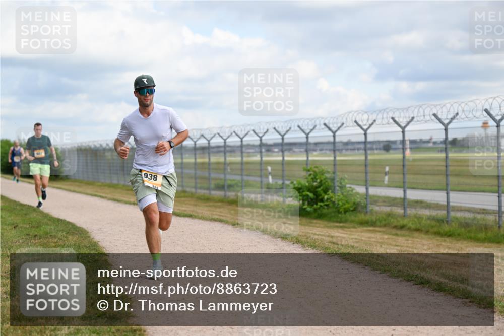 14.09.2025 - Airport Race Dr. Thomas Lammeyer http://msf.ph/oto/8863723 14.09.2025 12:03:36 Laufen 938, 938 meine-sportfotos.de