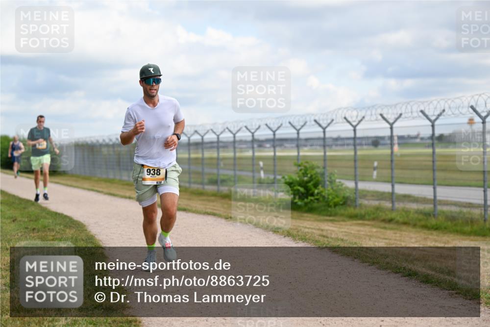14.09.2025 - Airport Race Dr. Thomas Lammeyer http://msf.ph/oto/8863725 14.09.2025 12:03:36 Laufen 938, 938 meine-sportfotos.de