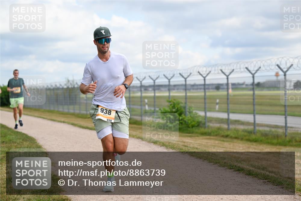 14.09.2025 - Airport Race Dr. Thomas Lammeyer http://msf.ph/oto/8863739 14.09.2025 12:03:37 Laufen 938, 938 meine-sportfotos.de