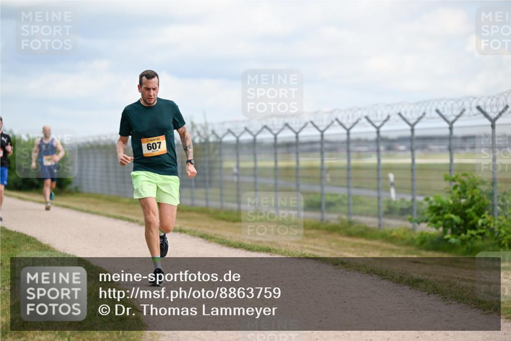 14.09.2025 - Airport Race Dr. Thomas Lammeyer http://msf.ph/oto/8863759 14.09.2025 12:03:39 Laufen 607 meine-sportfotos.de