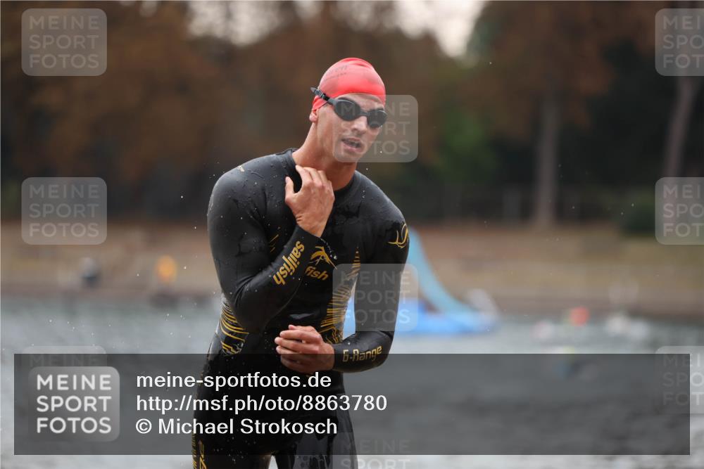 14.09.2025 - Stadtparktriathlon Michael Strokosch http://msf.ph/oto/8863780 14.09.2025 08:49:11 Schwimmen 315 meine-sportfotos.de