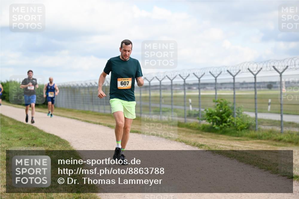14.09.2025 - Airport Race Dr. Thomas Lammeyer http://msf.ph/oto/8863788 14.09.2025 12:03:40 Laufen 607 meine-sportfotos.de