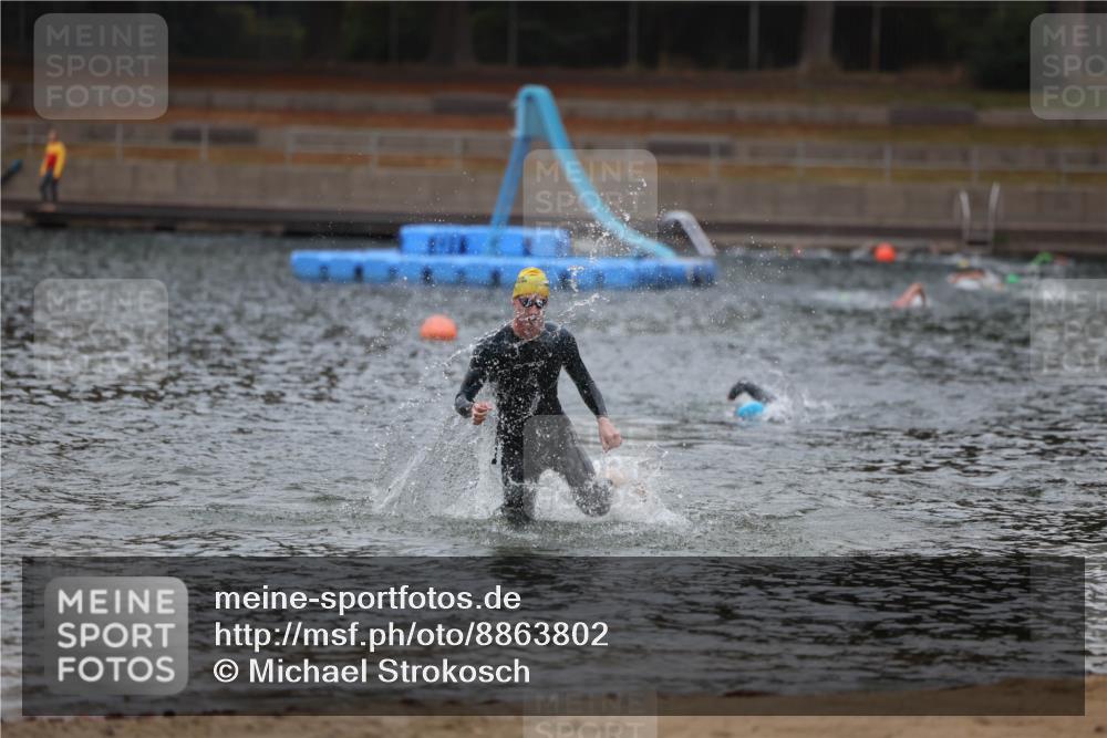 14.09.2025 - Stadtparktriathlon Michael Strokosch http://msf.ph/oto/8863802 14.09.2025 08:49:20 Schwimmen 310 meine-sportfotos.de