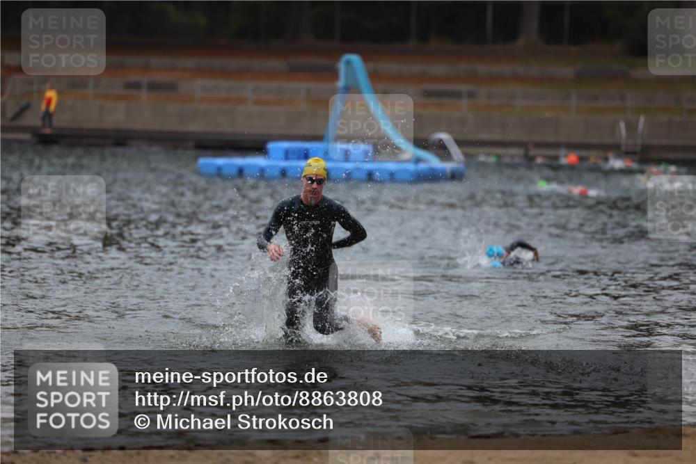 14.09.2025 - Stadtparktriathlon Michael Strokosch http://msf.ph/oto/8863808 14.09.2025 08:49:21 Schwimmen 310 meine-sportfotos.de