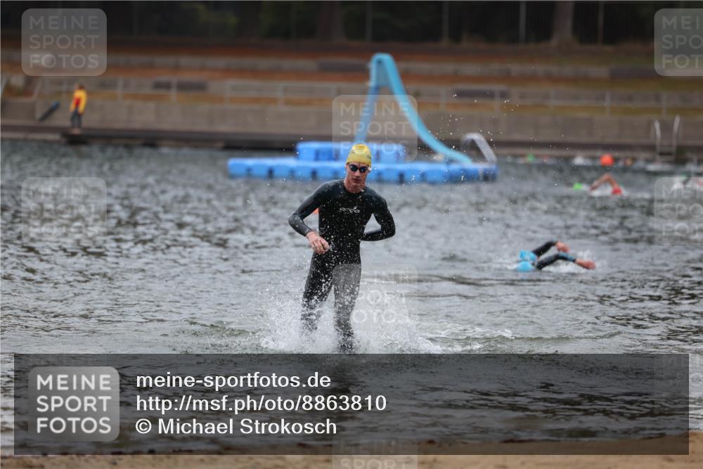 14.09.2025 - Stadtparktriathlon Michael Strokosch http://msf.ph/oto/8863810 14.09.2025 08:49:21 Schwimmen 310 meine-sportfotos.de