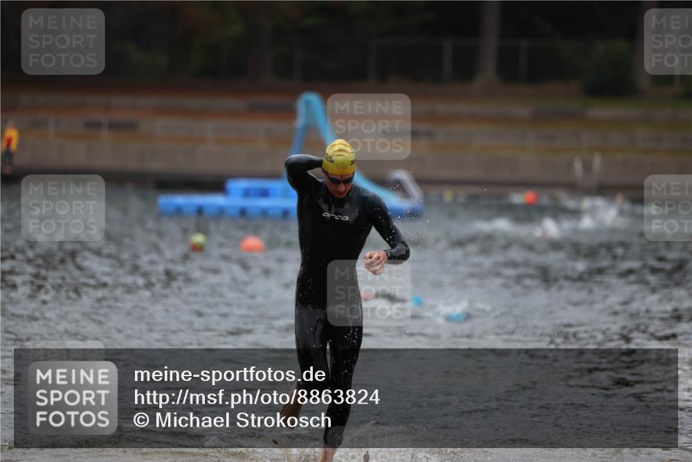 14.09.2025 - Stadtparktriathlon Michael Strokosch http://msf.ph/oto/8863824 14.09.2025 08:49:23 Schwimmen 310 meine-sportfotos.de