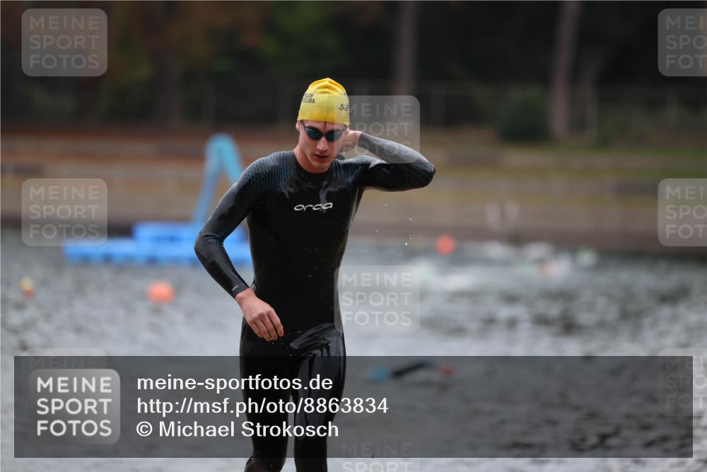 14.09.2025 - Stadtparktriathlon Michael Strokosch http://msf.ph/oto/8863834 14.09.2025 08:49:25 Schwimmen 307, 310 meine-sportfotos.de
