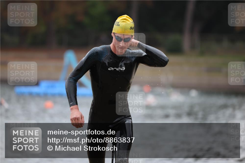 14.09.2025 - Stadtparktriathlon Michael Strokosch http://msf.ph/oto/8863837 14.09.2025 08:49:26 Schwimmen 307, 310 meine-sportfotos.de