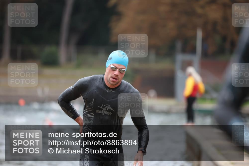 14.09.2025 - Stadtparktriathlon Michael Strokosch http://msf.ph/oto/8863894 14.09.2025 08:49:39 Schwimmen 307, 334 meine-sportfotos.de