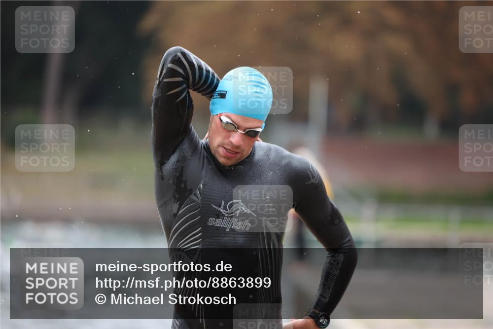 14.09.2025 - Stadtparktriathlon Michael Strokosch http://msf.ph/oto/8863899 14.09.2025 08:49:40 Schwimmen 307, 334 meine-sportfotos.de