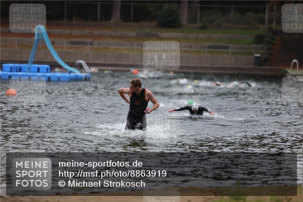 14.09.2025 - Stadtparktriathlon Michael Strokosch http://msf.ph/oto/8863919 14.09.2025 08:50:00 Schwimmen 351, 355 meine-sportfotos.de