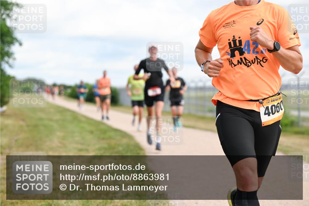 14.09.2025 - Airport Race Dr. Thomas Lammeyer http://msf.ph/oto/8863981 14.09.2025 12:03:56 Laufen 42, 4060 meine-sportfotos.de