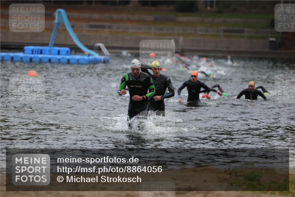 14.09.2025 - Stadtparktriathlon Michael Strokosch http://msf.ph/oto/8864056 14.09.2025 08:50:40 Schwimmen 314, 365 meine-sportfotos.de