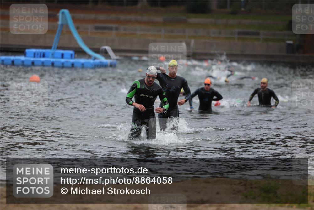 14.09.2025 - Stadtparktriathlon Michael Strokosch http://msf.ph/oto/8864058 14.09.2025 08:50:41 Schwimmen 314, 365 meine-sportfotos.de